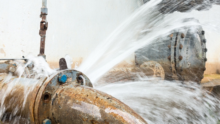 EAU BROUILLÉE POSSIBLE À CAUSE D'UN BRIS D'AQUEDUC