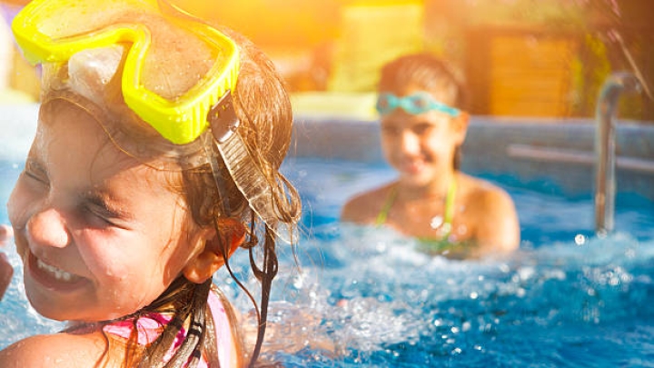 ACCÈS GRATUIT POUR TOUS À LA PISCINE PUBLIQUE D'ODANAK